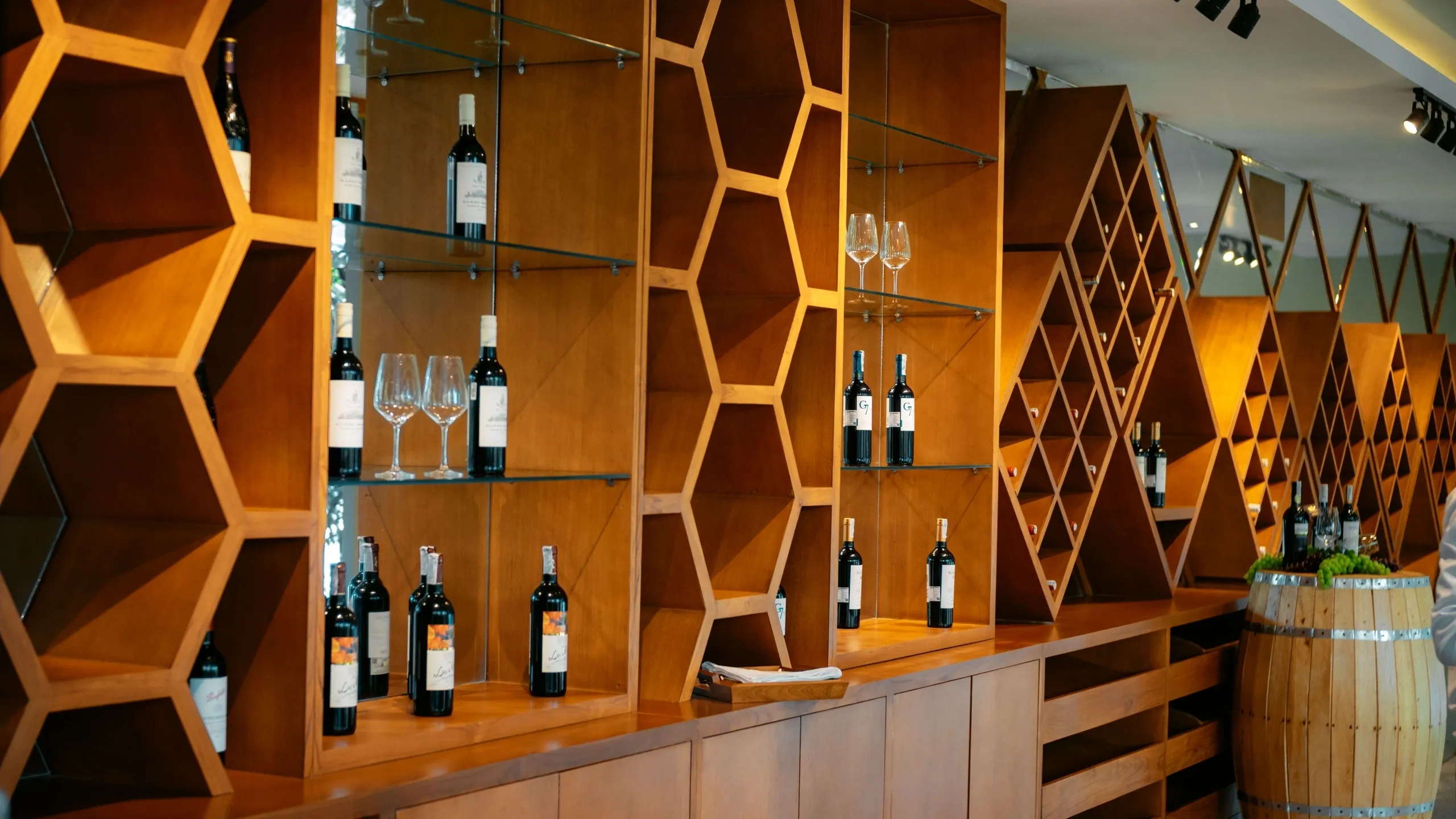 sbUkICmjlwLorbaSsZYVsUv7ivGyhZ-metaV2luZSBDZWx